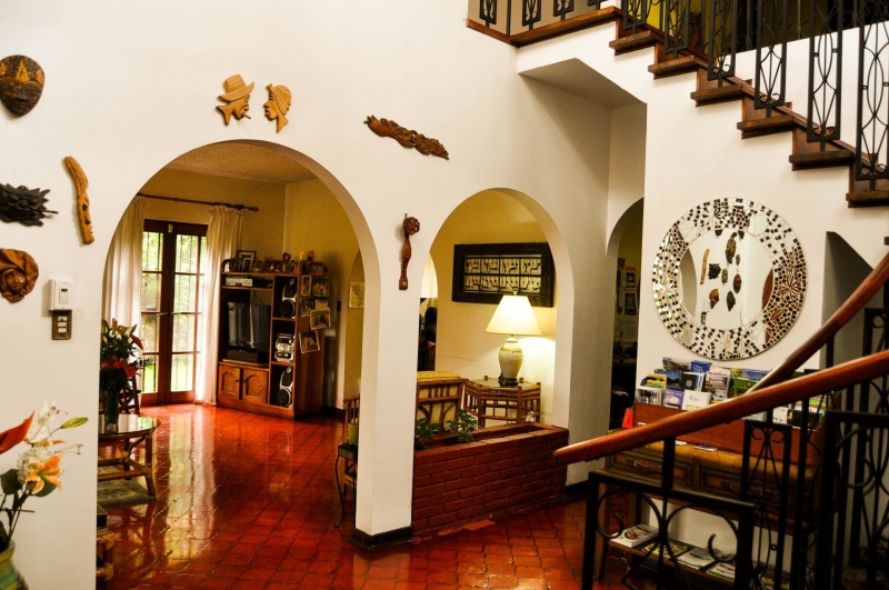 entry into living room